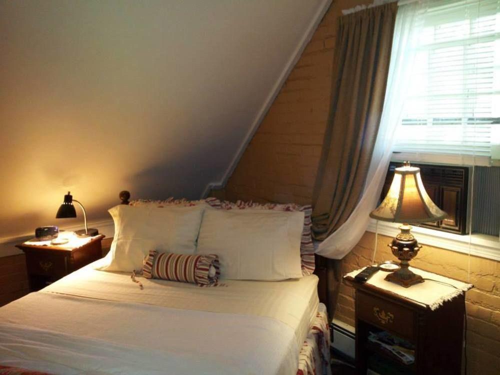 Clifford House Private Home B&B Клівленд Екстер'єр фото