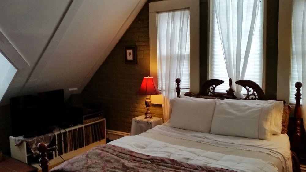 Clifford House Private Home B&B Клівленд Екстер'єр фото