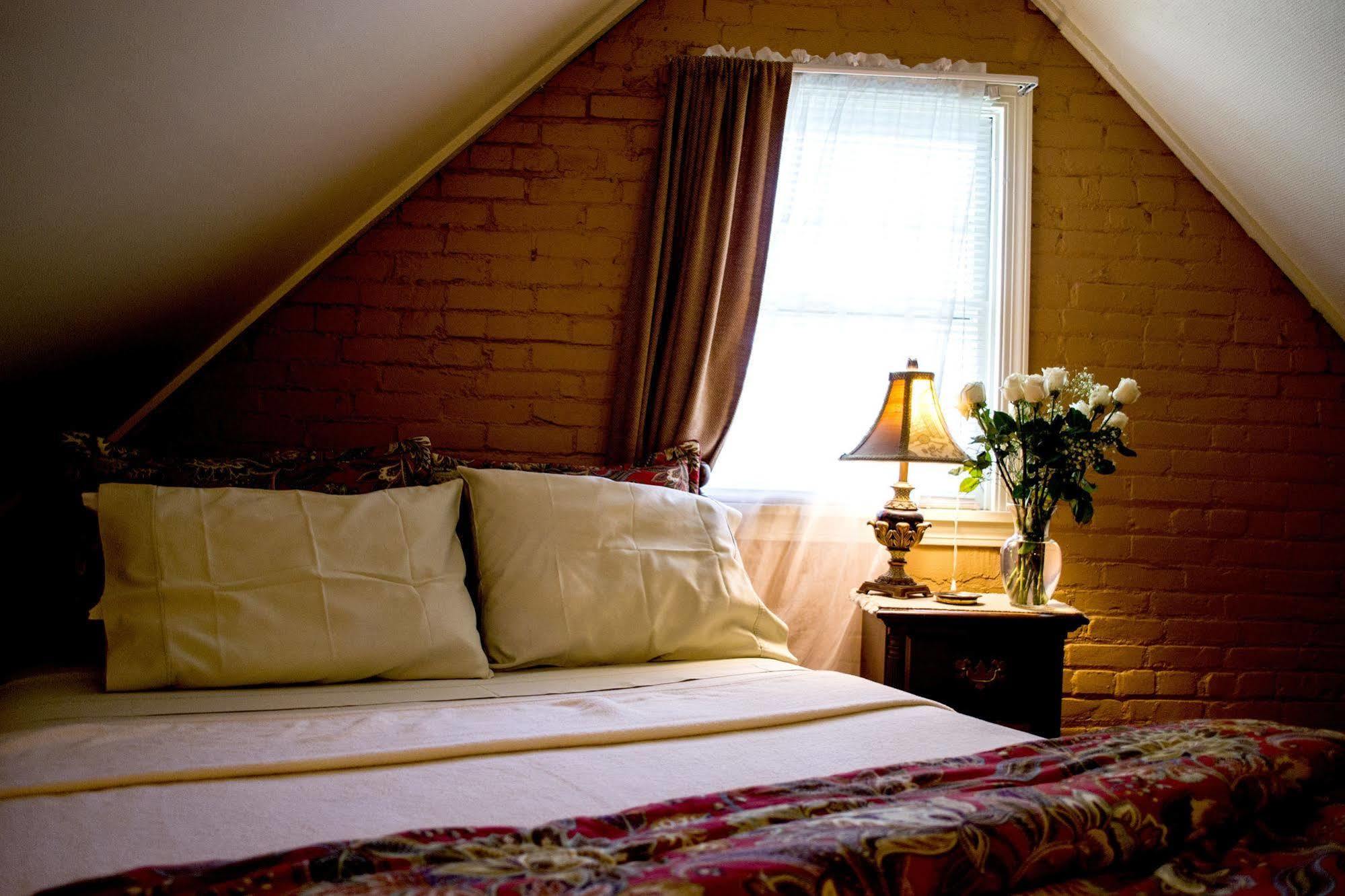 Clifford House Private Home B&B Клівленд Екстер'єр фото