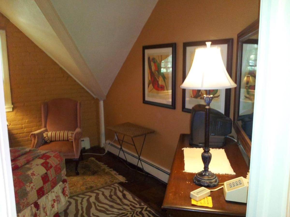 Clifford House Private Home B&B Клівленд Номер фото
